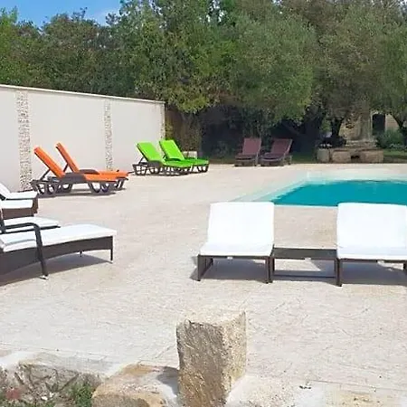 Frühstückspension Mas Tareau D'hote La Goyaw 3*